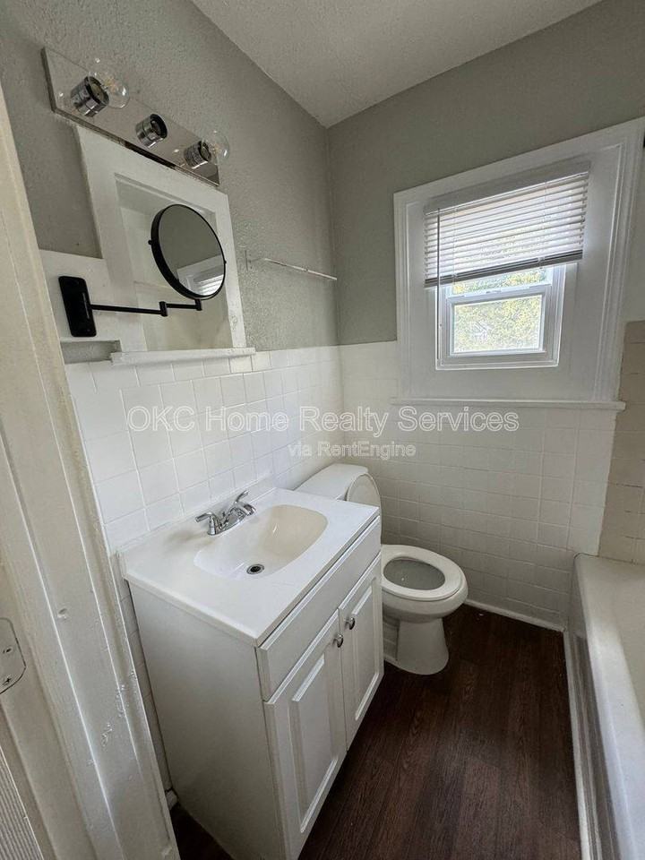 1319 N Gatewood Ave #2 - Photo 5 of 7