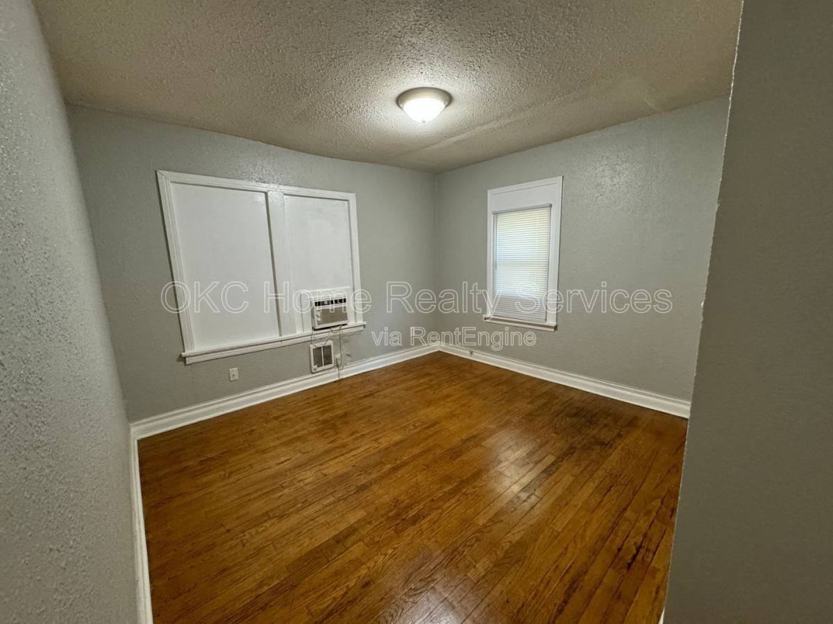 1319 N Gatewood Ave #2 - Photo 7 of 7