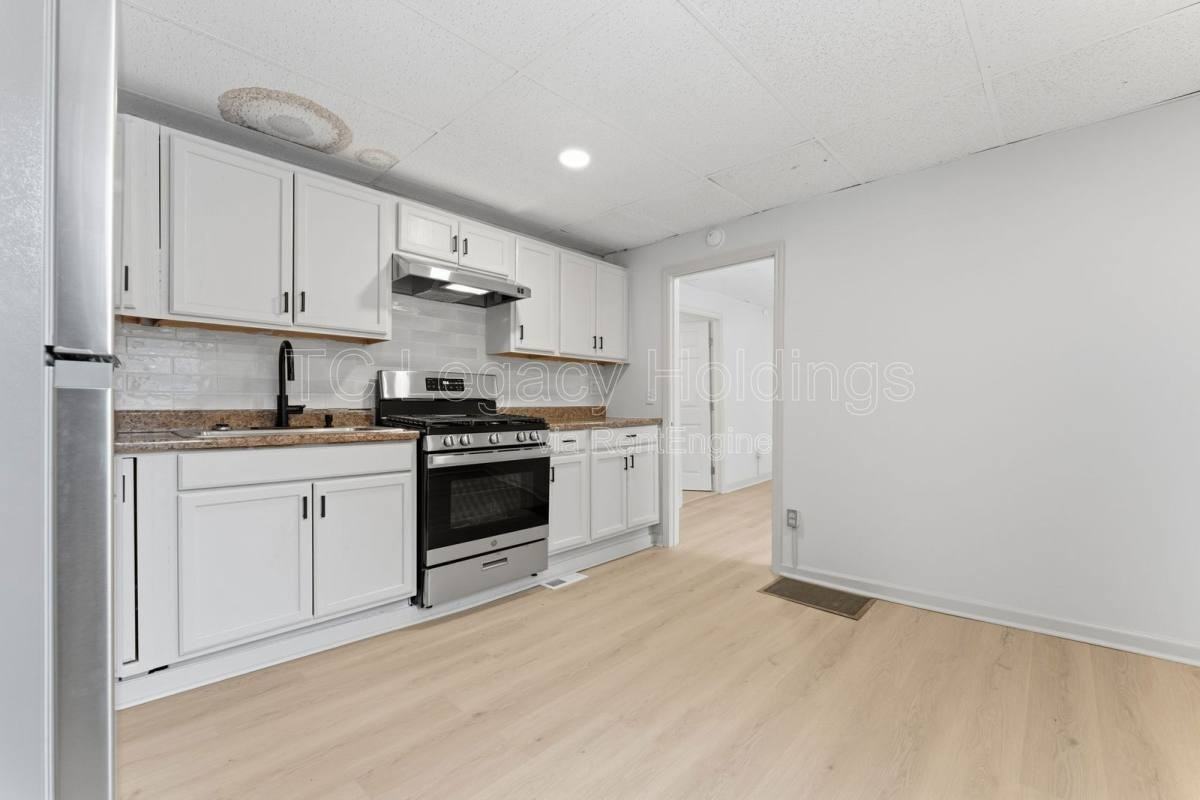 16 Flint St #101 - Photo 4 of 10