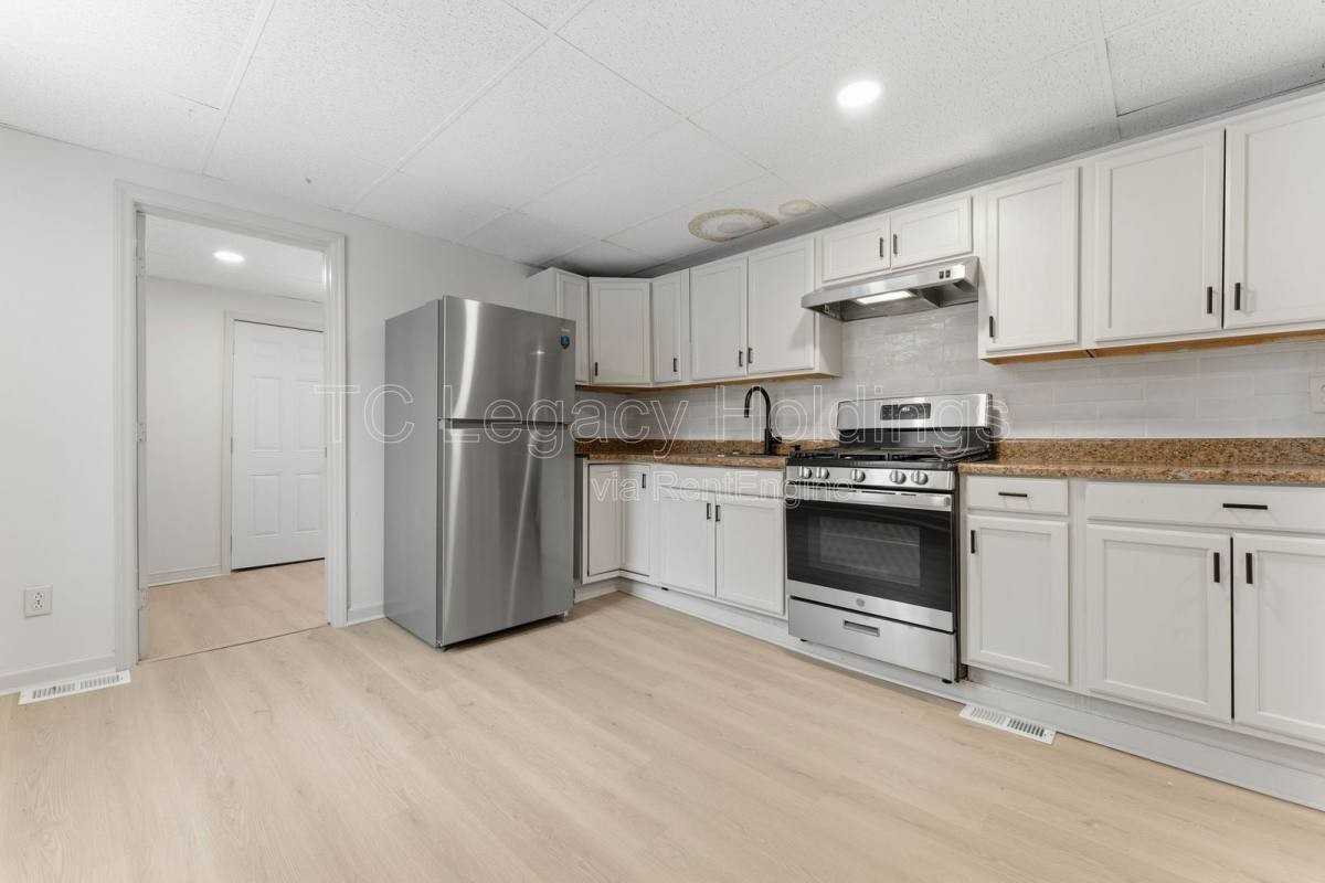 16 Flint St #101 - Photo 5 of 10