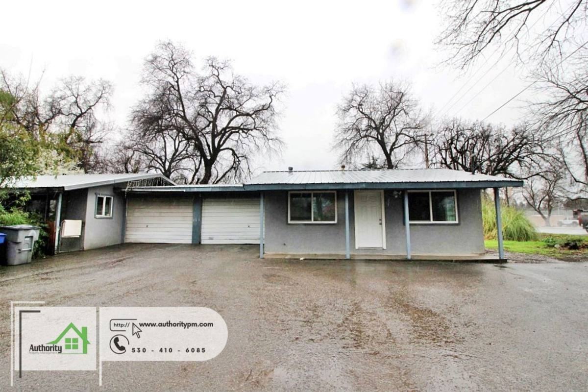 2735 Radio Ln #A - Photo 3 of 10