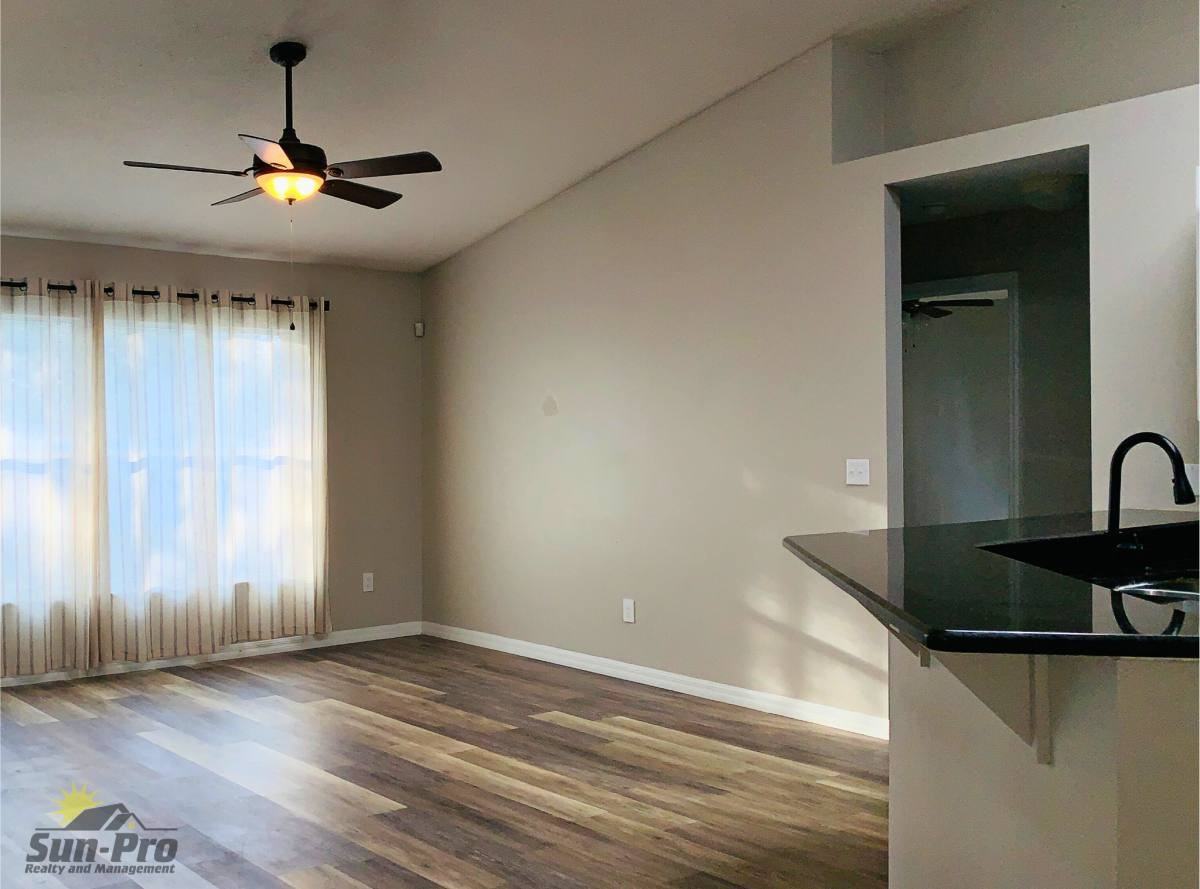 5988 Sawgrass Point Dr - Photo 3 of 10