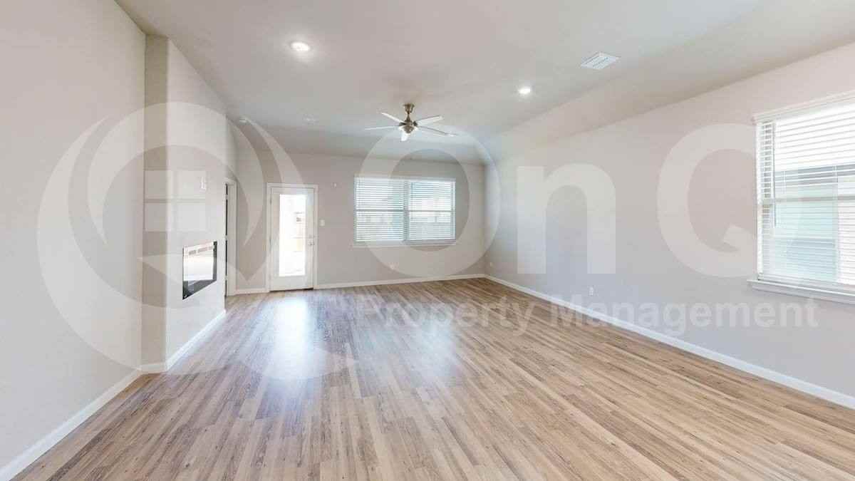 7135 Rolling Waters Way - Photo 7 of 10