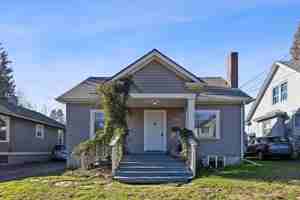 featured image of 3935 Ne 15th Ave