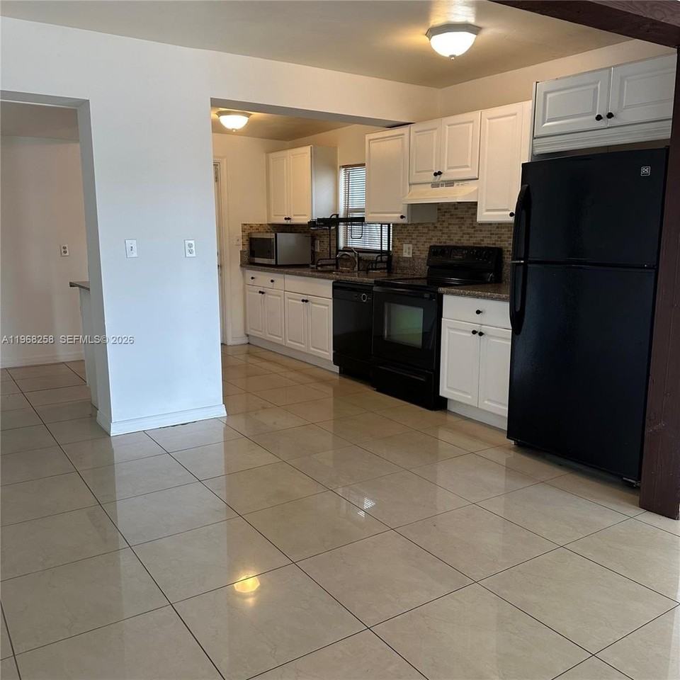 6301 Mayo St #1 - Photo 7 of 16