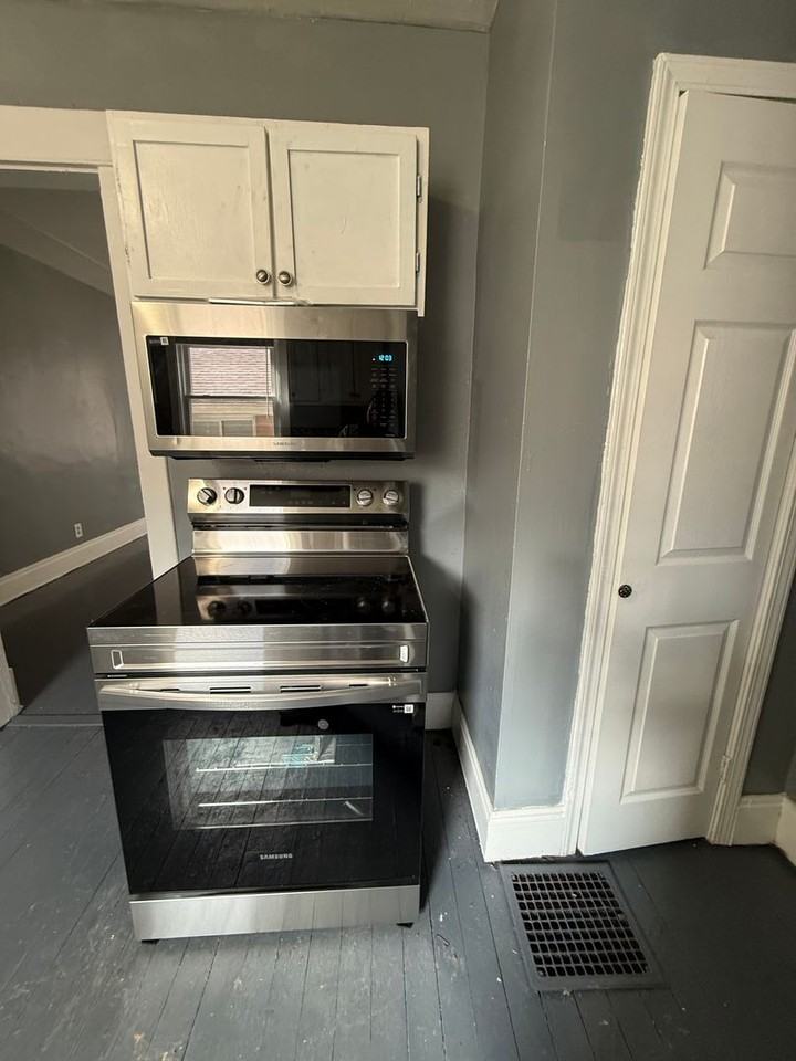 52 Fernwood Ave - Photo 5 of 13