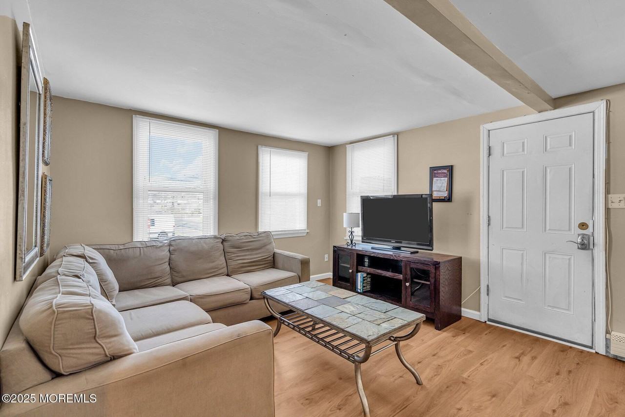 549 Brielle Road unit: Part A - Photo 4 of 17