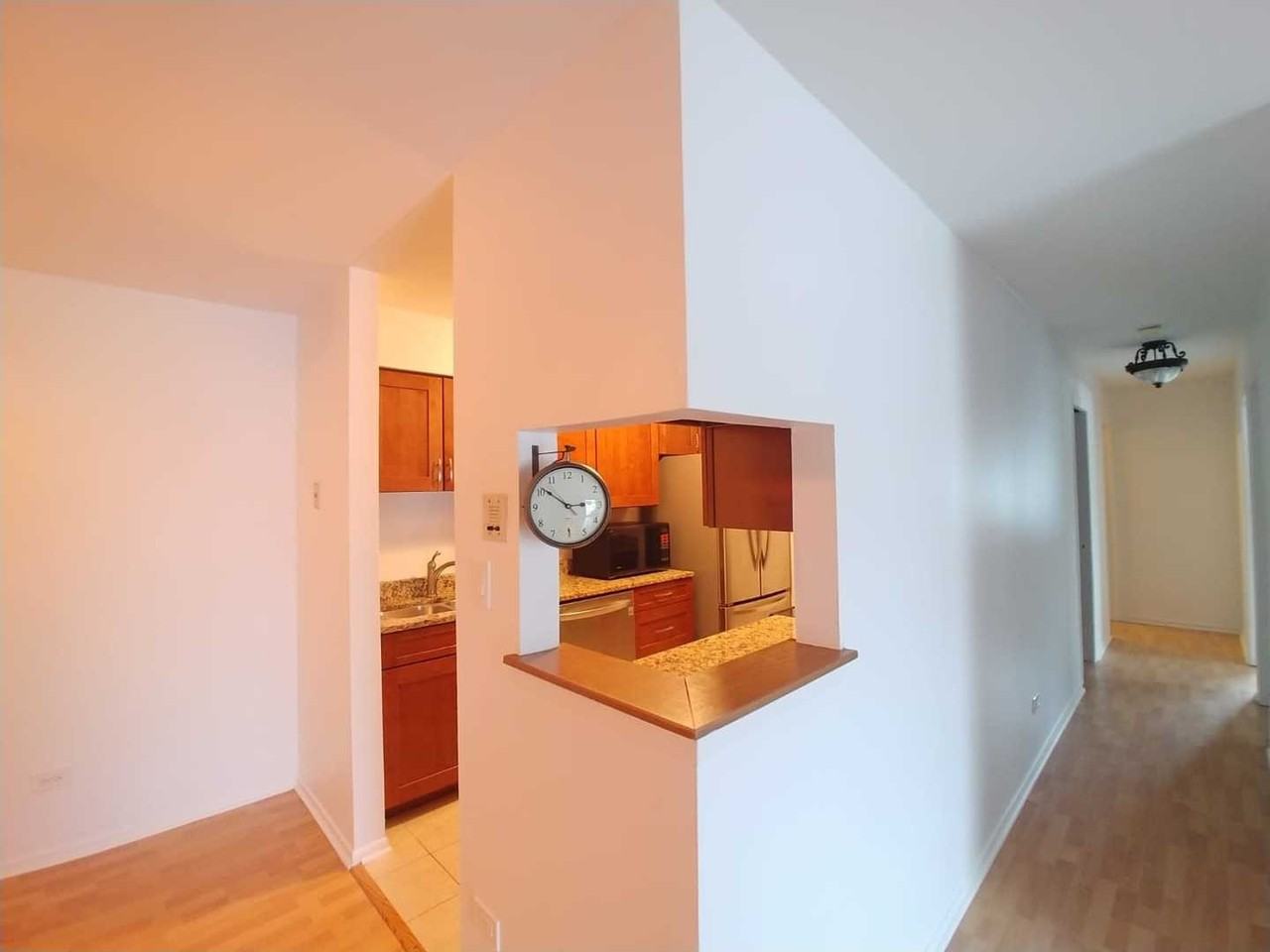 1422 Stonebridge Cir Apt M4 #M4 - Photo 3 of 11