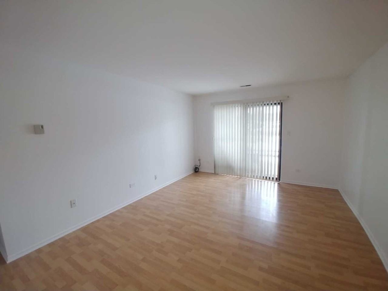 1422 Stonebridge Cir Apt M4 #M4 - Photo 6 of 11