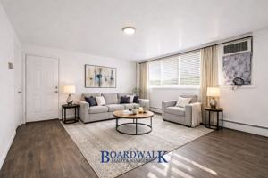 featured image of 772 W Lennox St