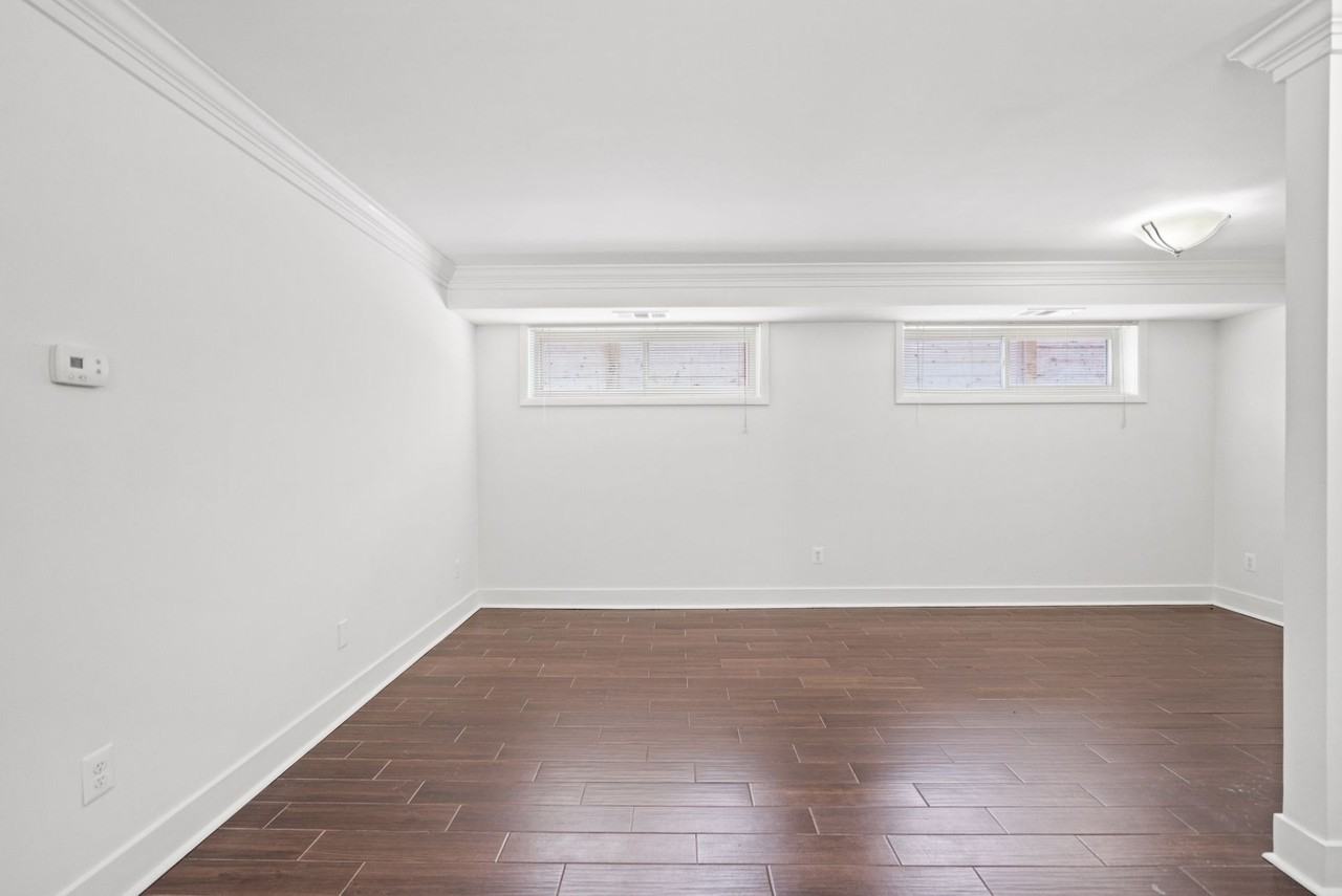 4102 Queensbury Rd - Photo 7 of 40