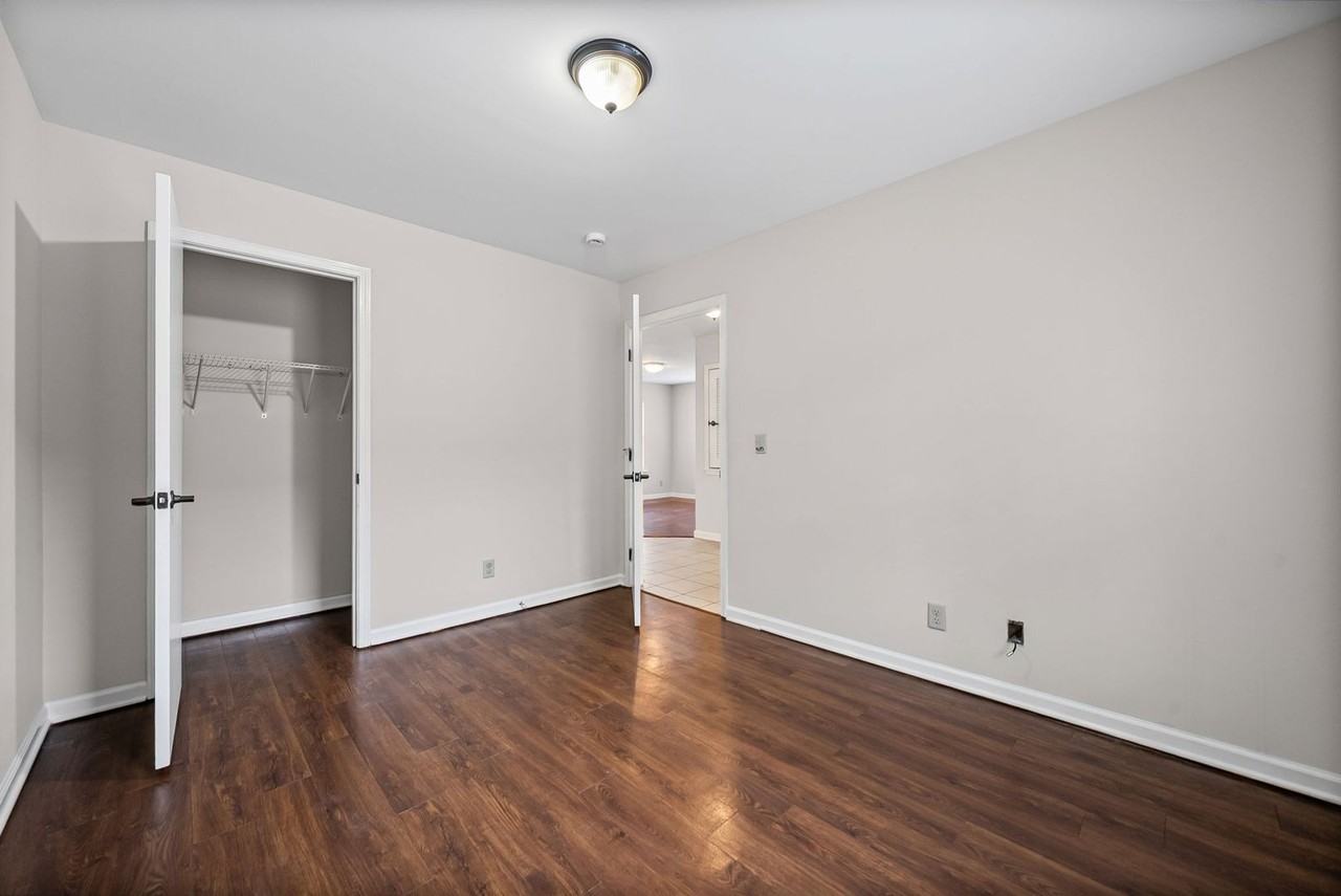 604 604 41st Ave. N - 604 41st Ave. N #B - Photo 7 of 17