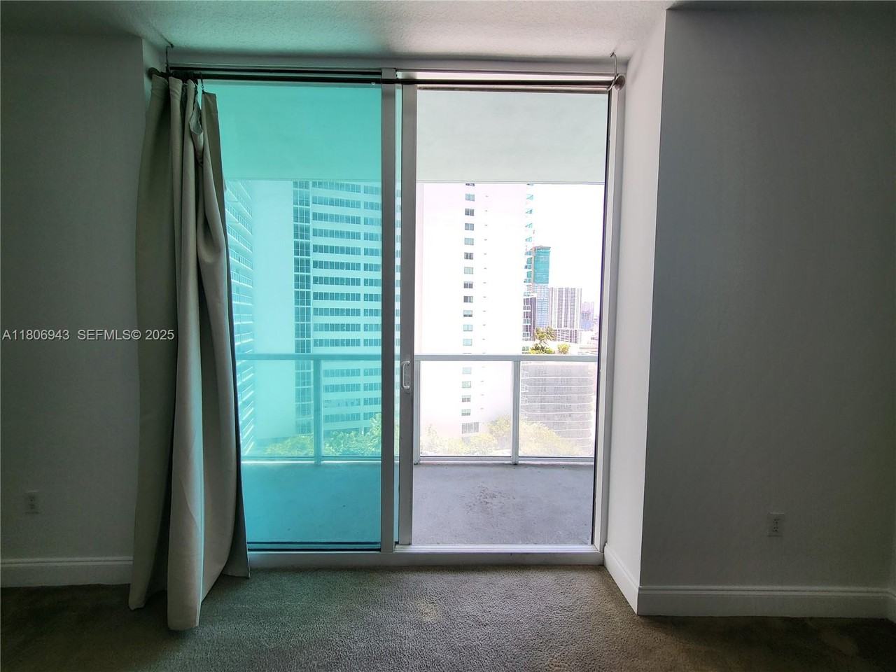 1900 North Bayshore Drive - Photo 5 of 68