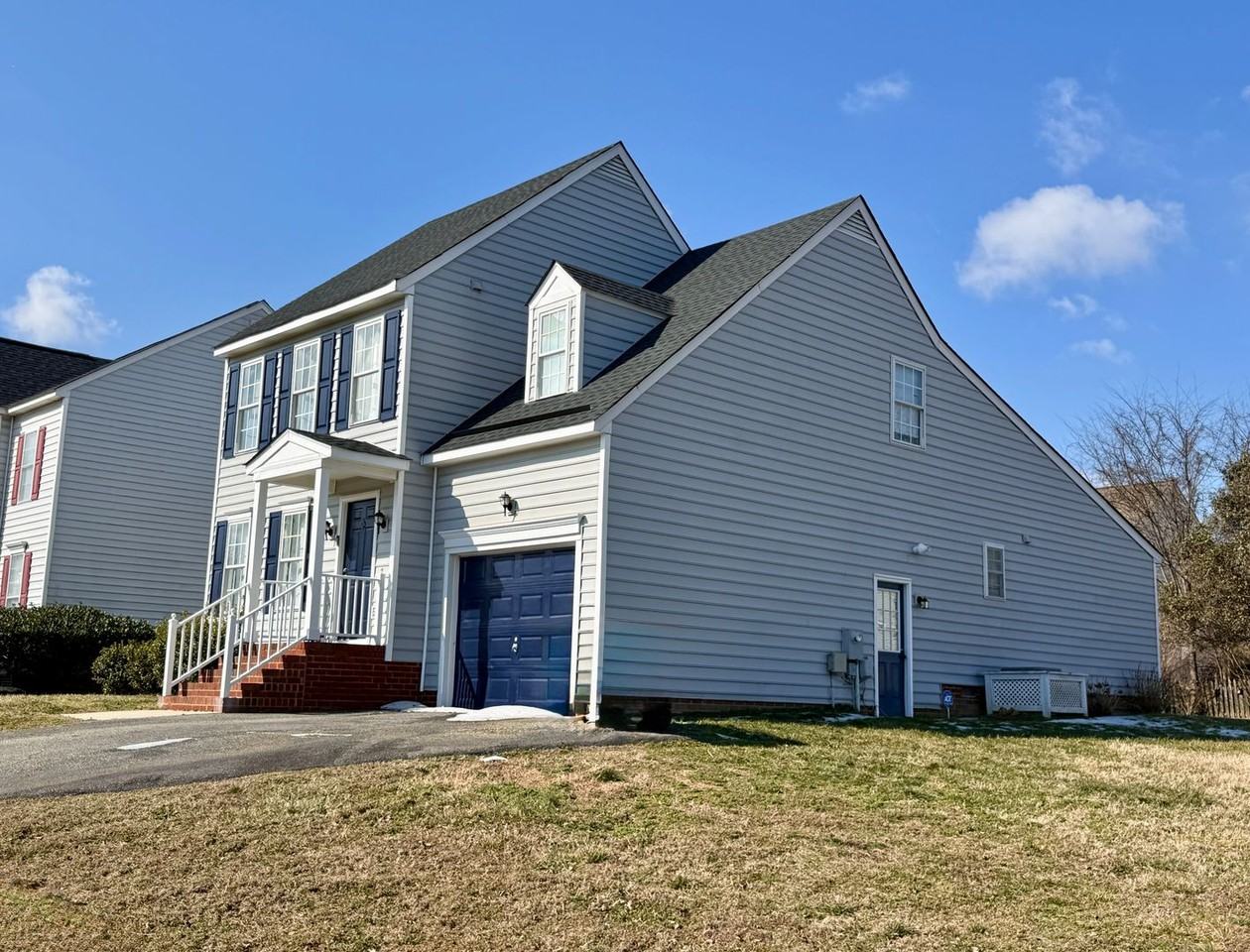 10512 Wylie Ln - Photo 2 of 20