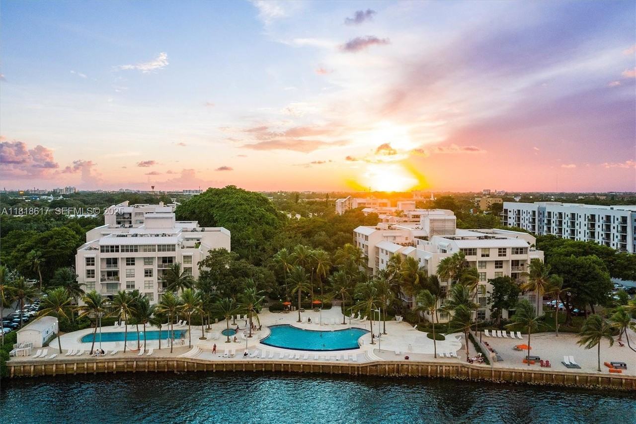 650 Northeast 64th Street ##G507