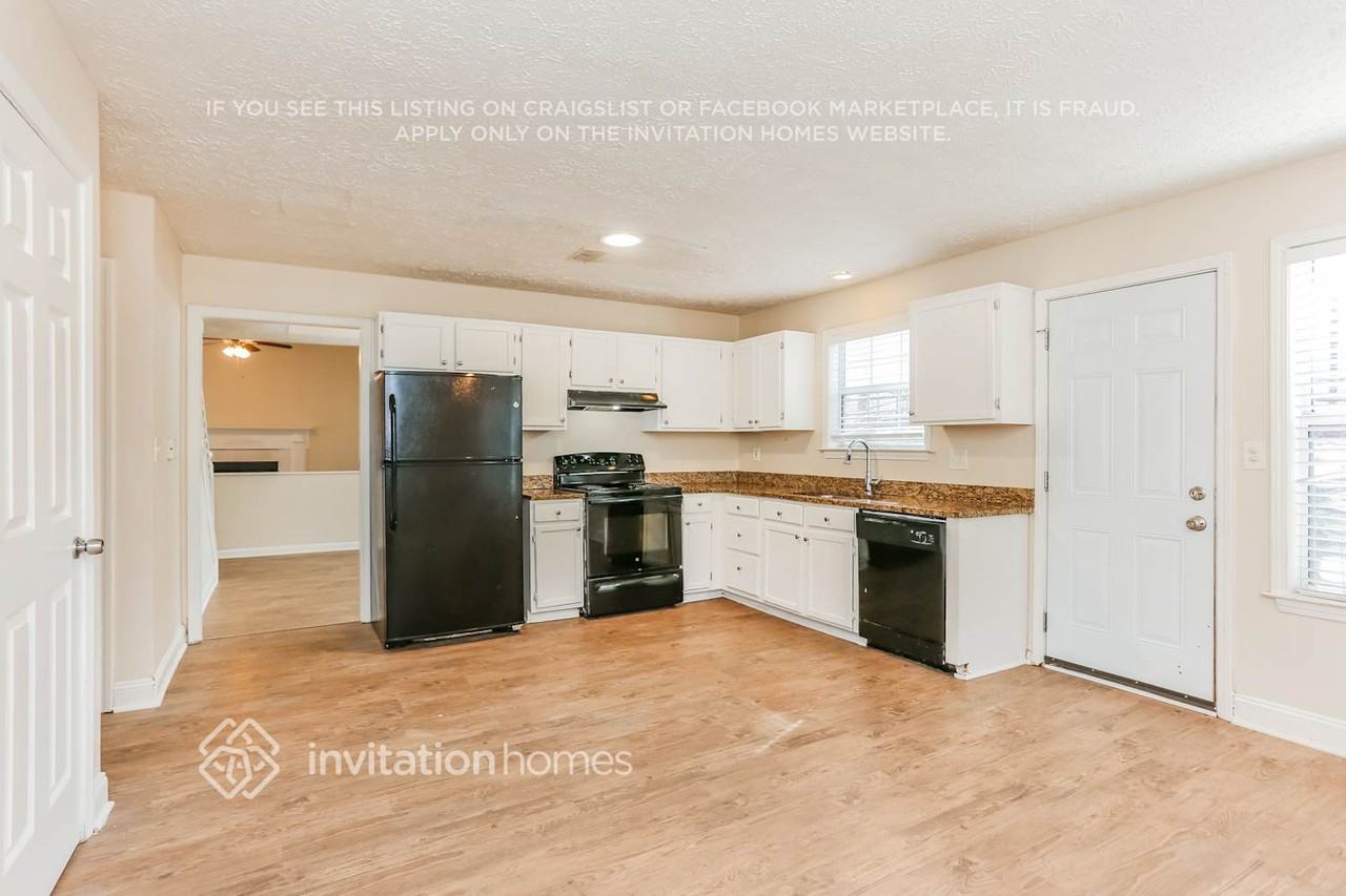 2655 Plantation Way - Photo 7 of 18