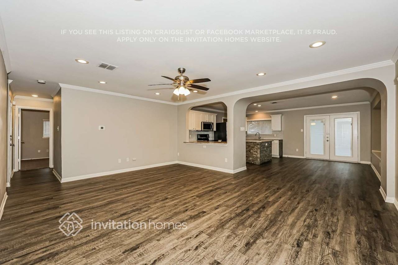 704 Gibson St - Photo 4 of 17