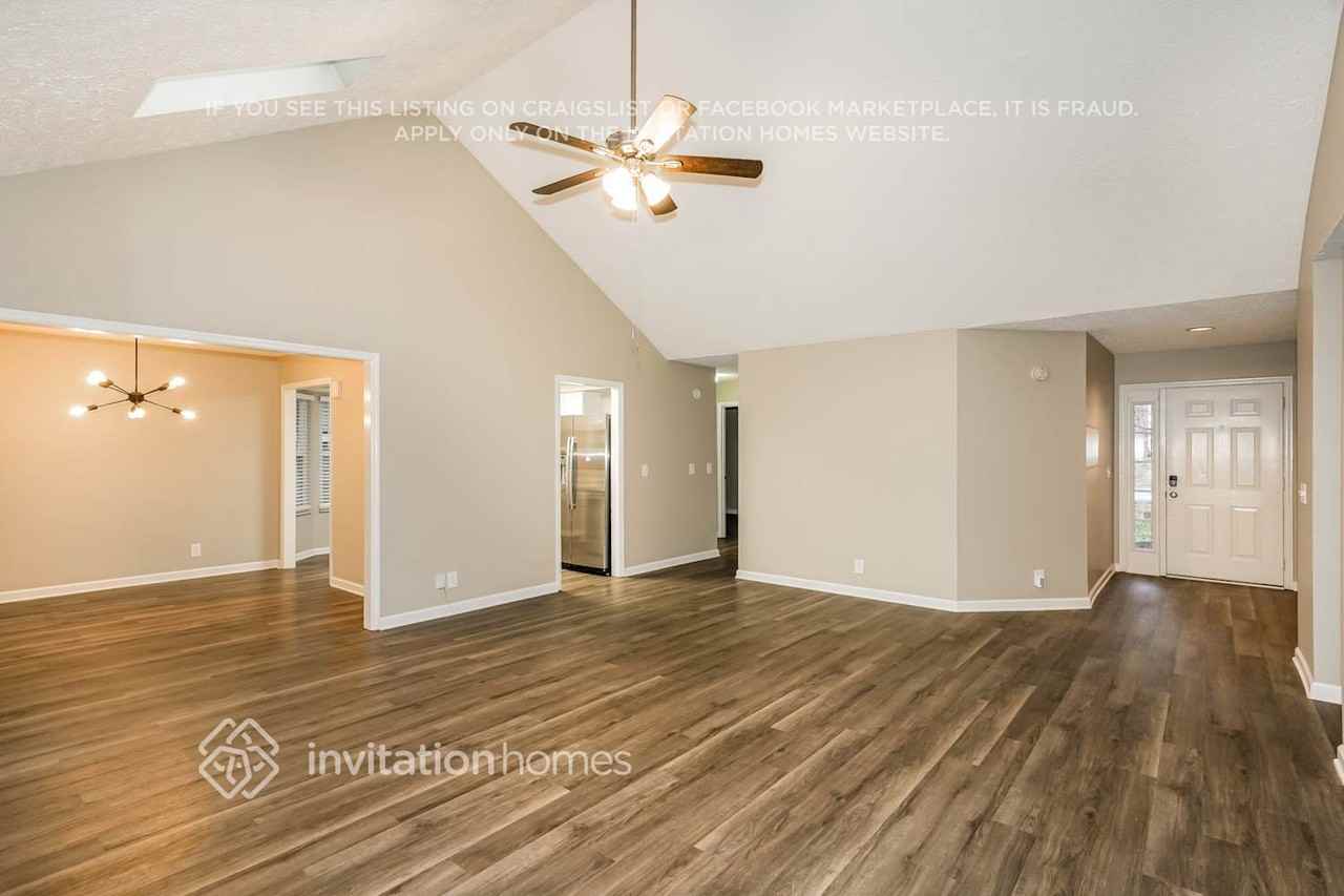 1148 Dawnwood Dr - Photo 3 of 17