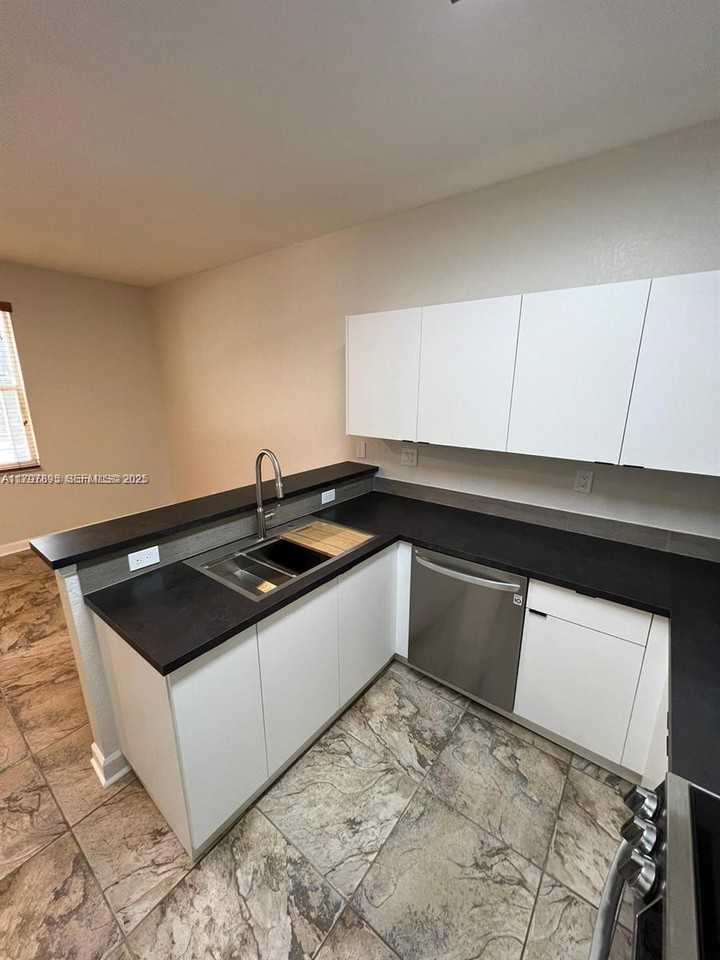 4405 Southwest 160th Avenue ##212 - Photo 3 of 17