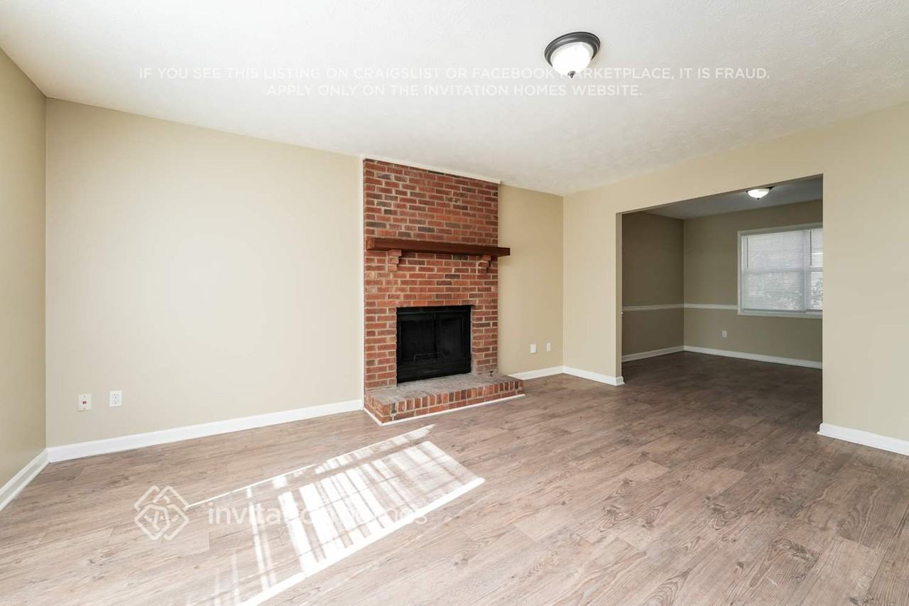 1310 Creekwood Cv - Photo 4 of 18