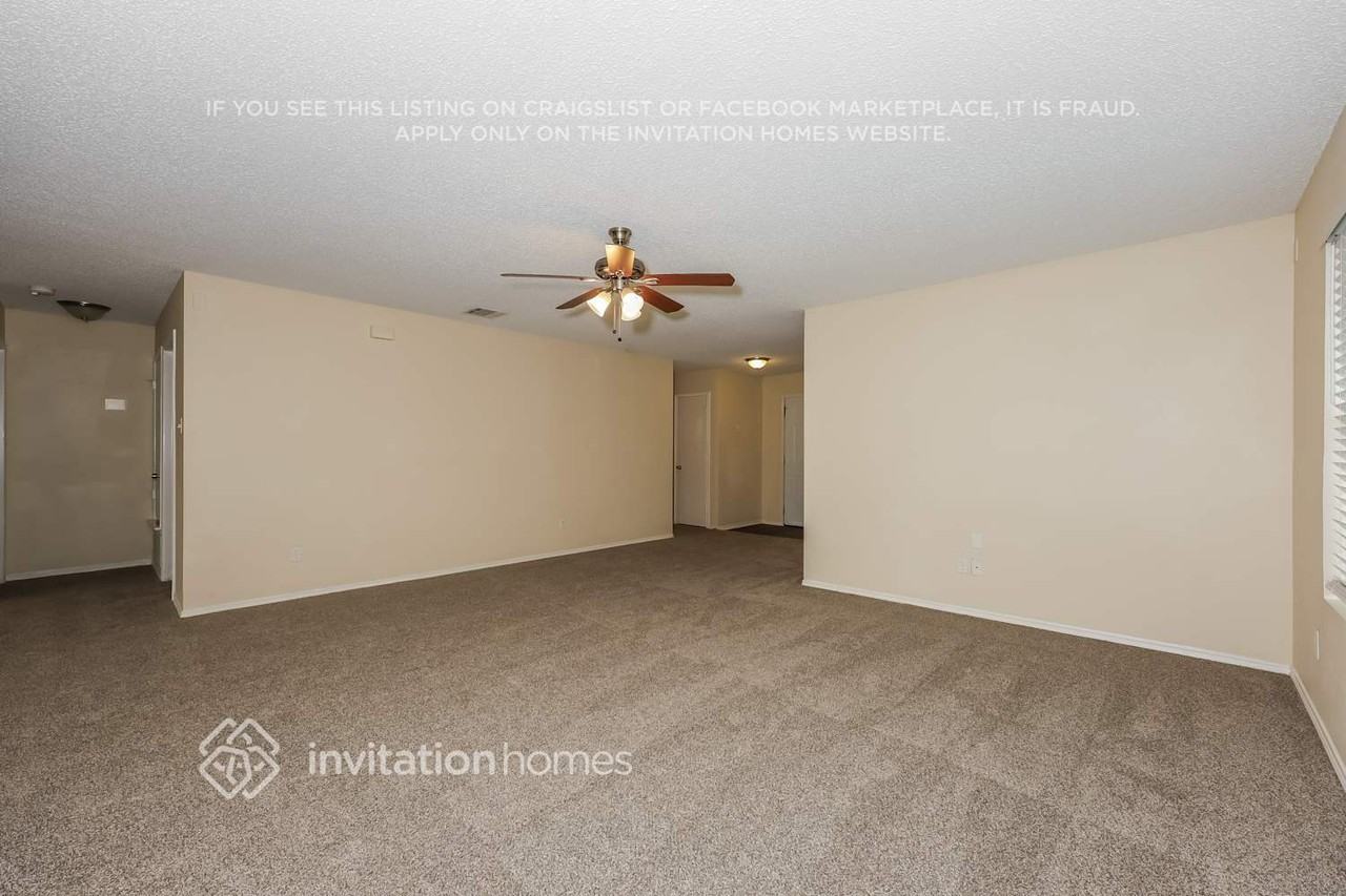 316 Blairwood Dr - Photo 5 of 17