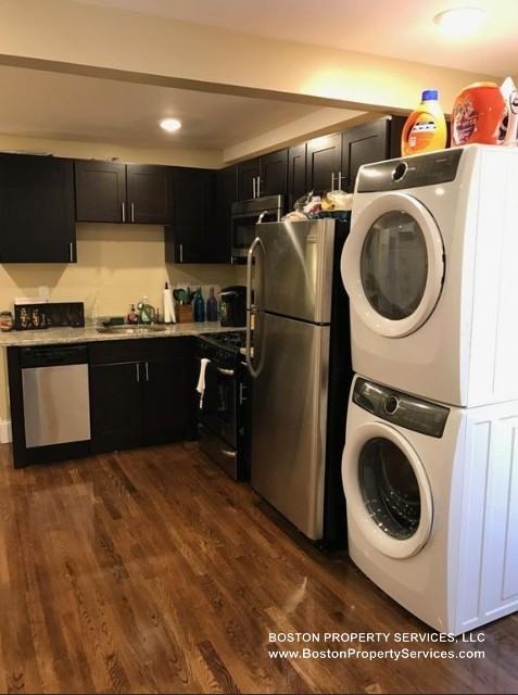 7 Burke St #1 - Photo 3 of 15