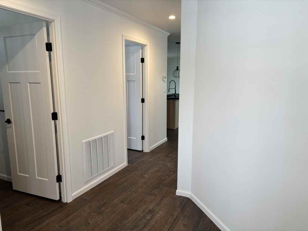 521 Cimarron - Photo 4 of 33