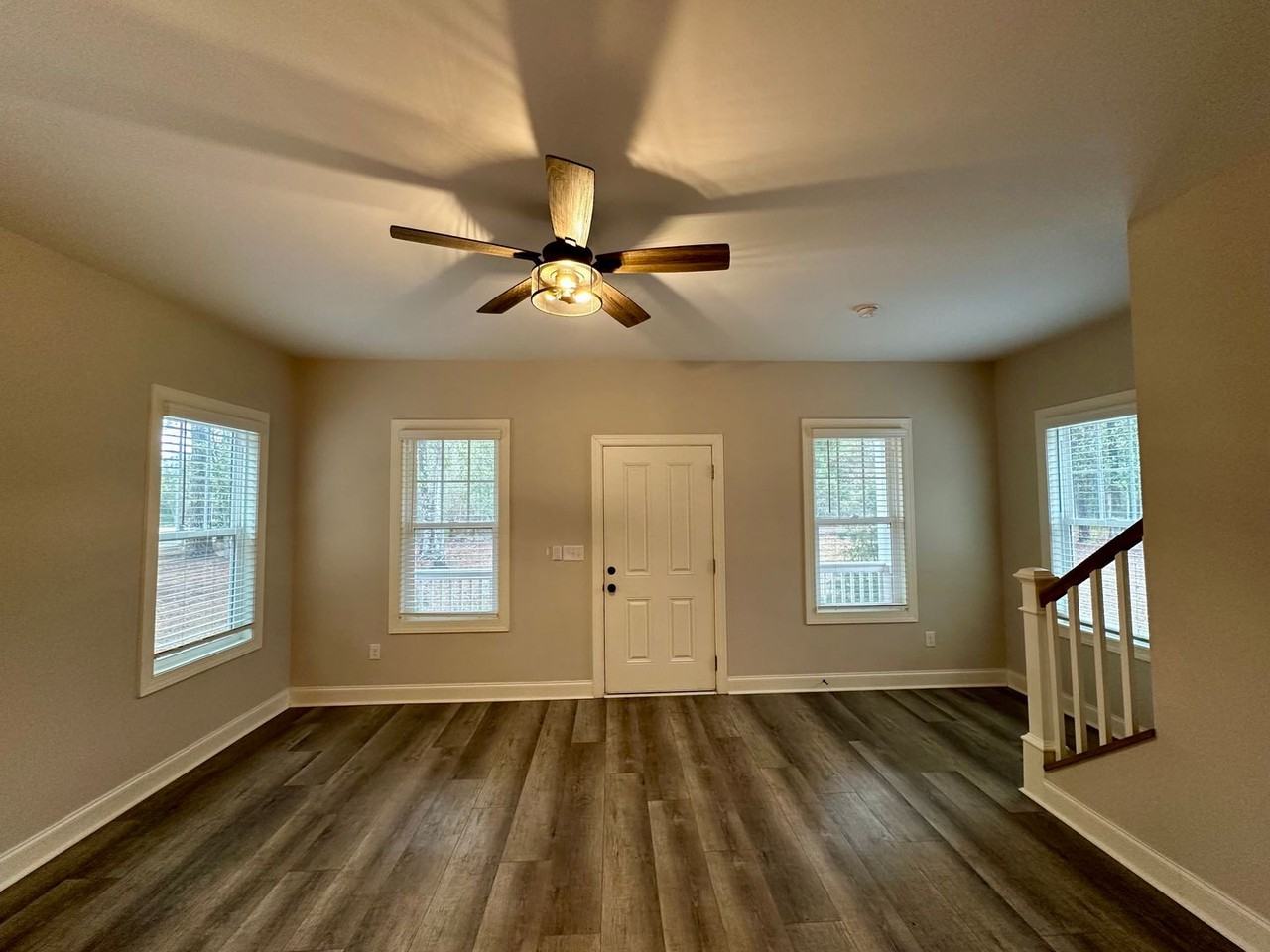 70 Arlene Dr - Photo 2 of 20