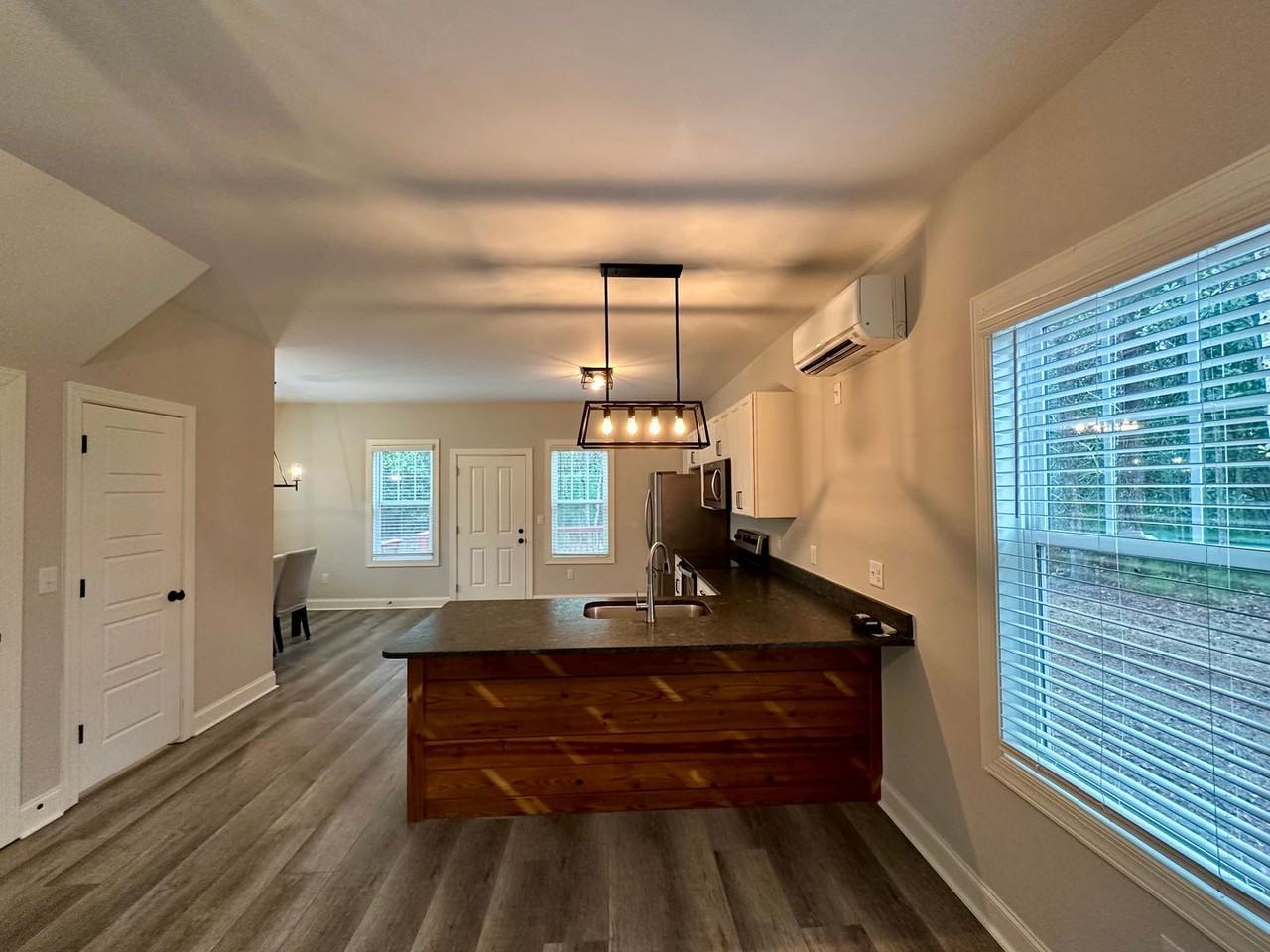 70 Arlene Dr - Photo 4 of 20