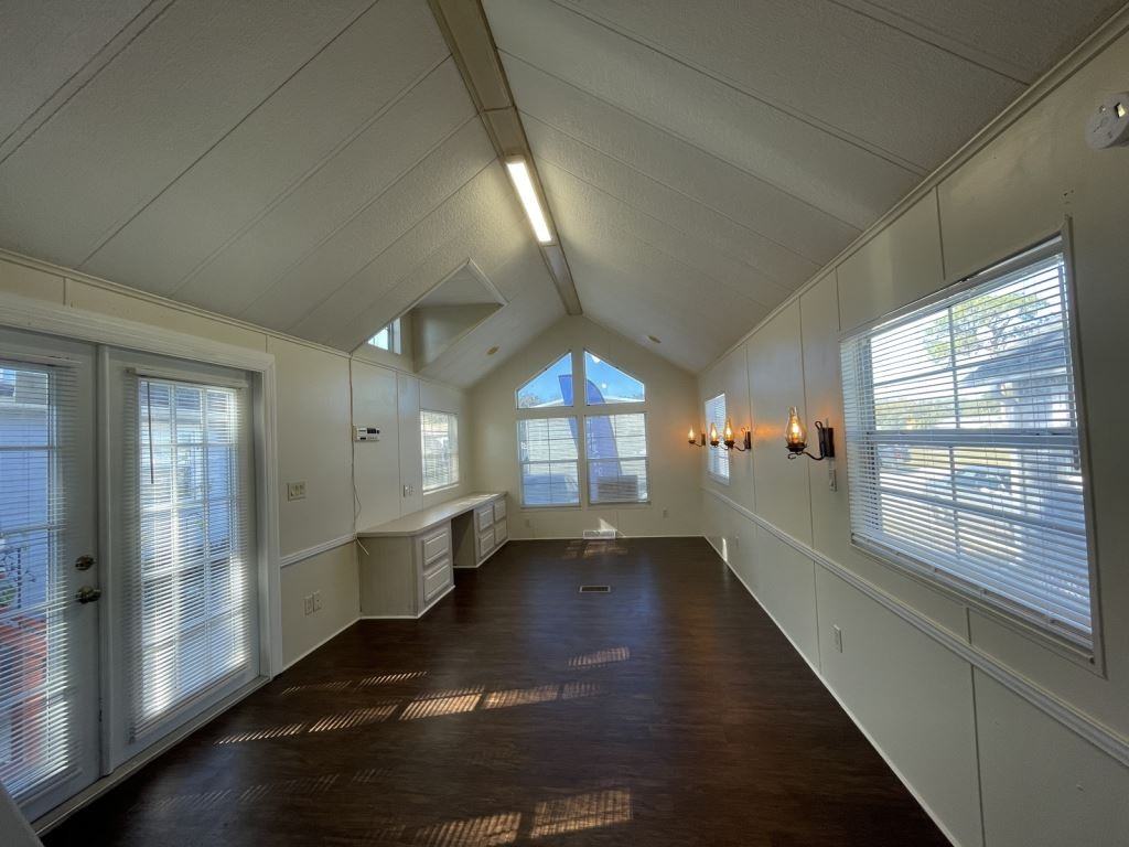 36010 Sand Rd - Photo 3 of 32