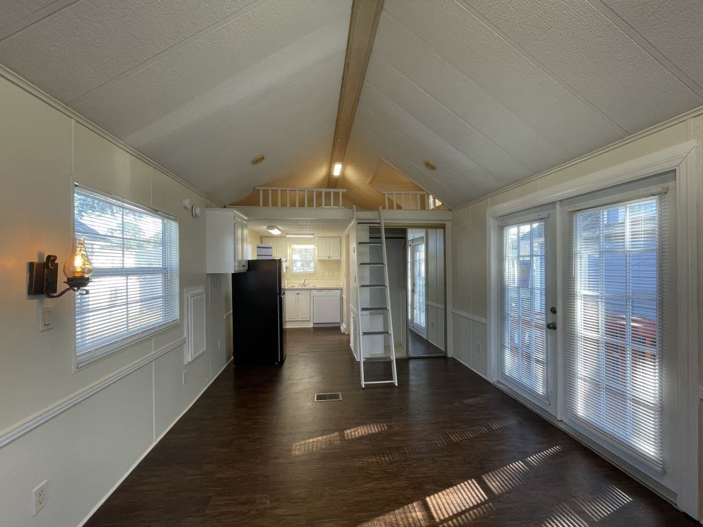 36010 Sand Rd - Photo 5 of 32