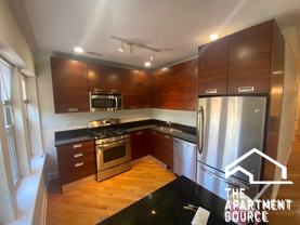 6947 N Oakley Ave #3 - Photo 1 of 1