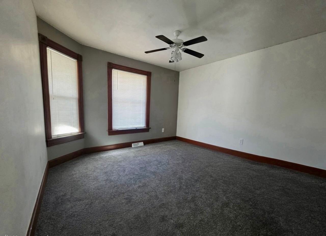 Wisconsin Street N - 1801 - Photo 5 of 36