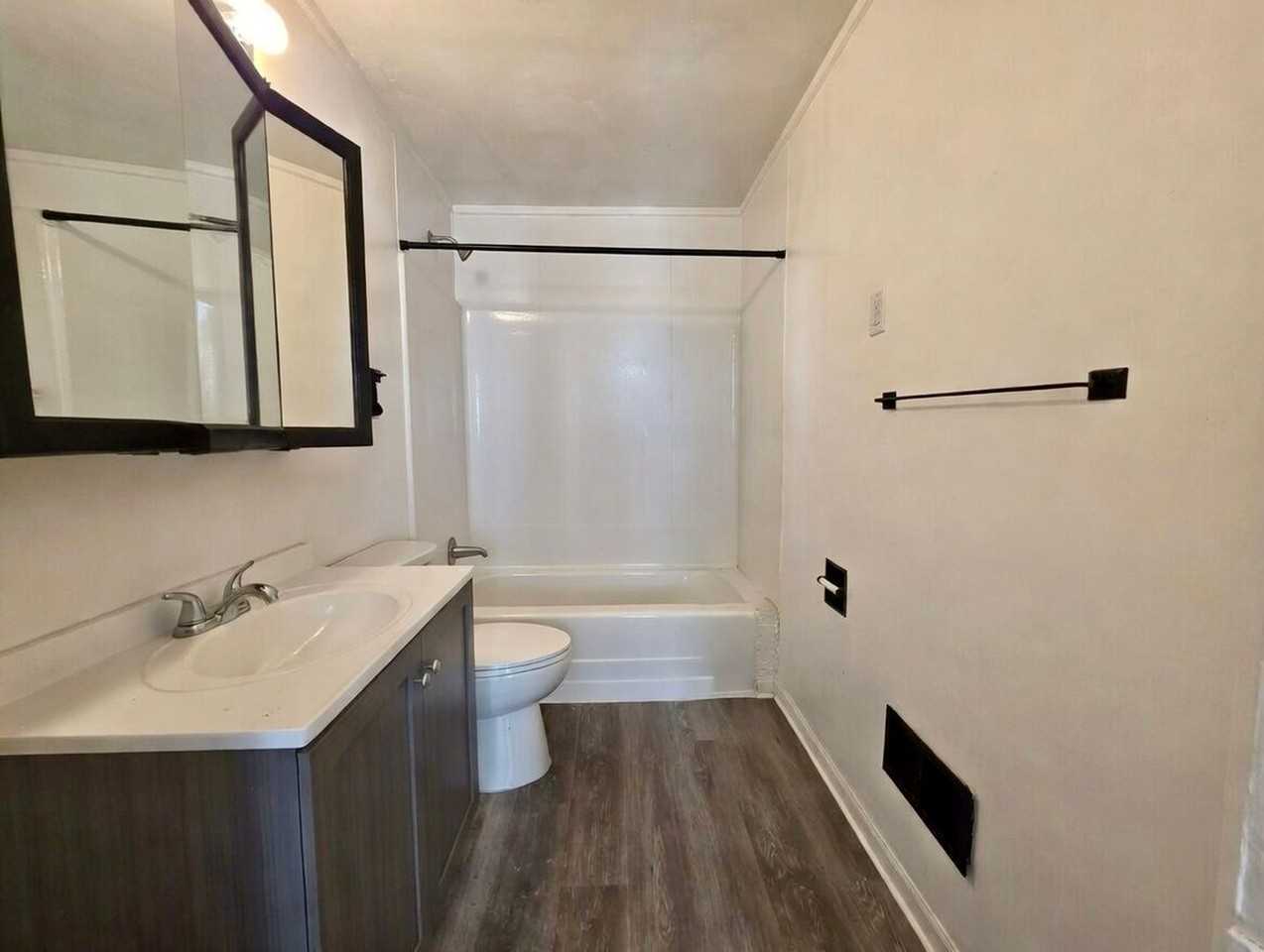 Wisconsin Street N - 1801 - Photo 7 of 36