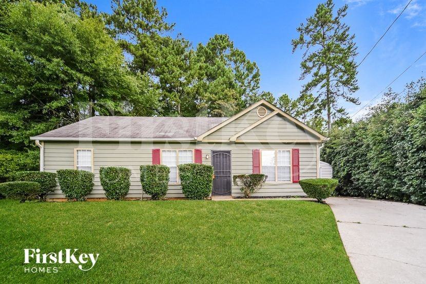 211 Antebellum Ct - Photo 2 of 15