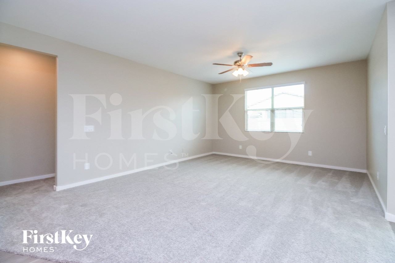 7177 E Bobwhite Ct - Photo 2 of 15