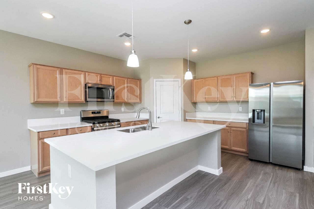 7177 E Bobwhite Ct - Photo 6 of 15