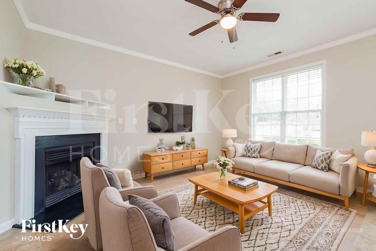 201 Marino Pl - Photo 5 of 18