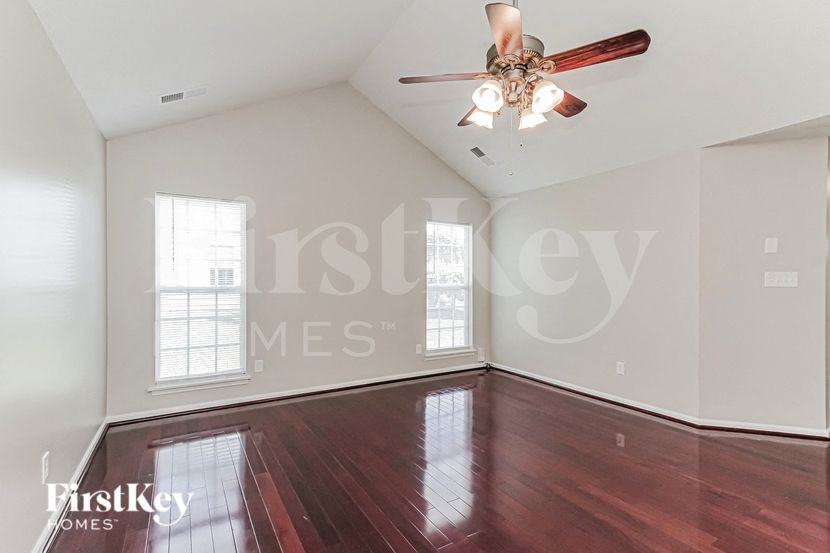 16101 Wrights Ferry Rd - Photo 4 of 15