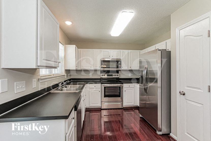 16101 Wrights Ferry Rd - Photo 7 of 15