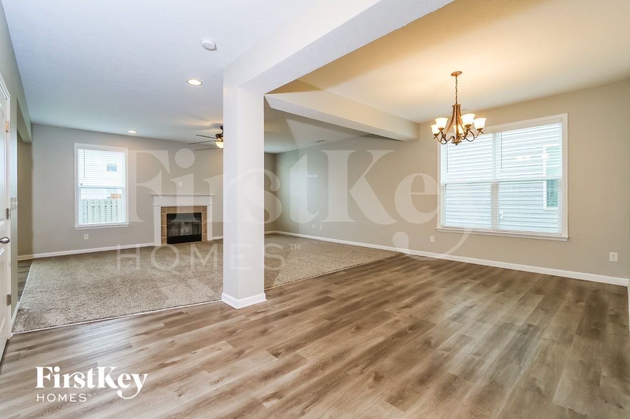 5767 Blue Sky Dr - Photo 6 of 15