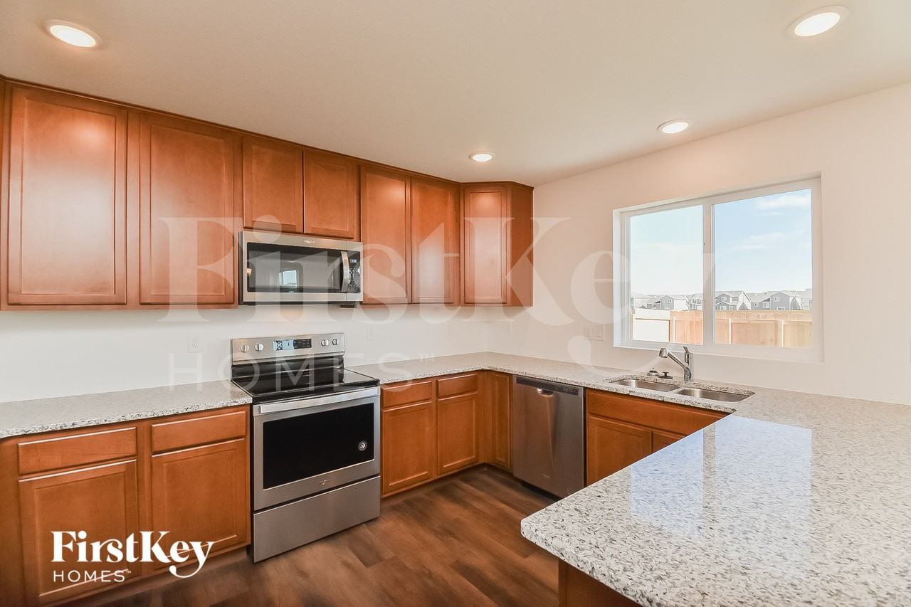 10610 Luneth Dr - Photo 6 of 15