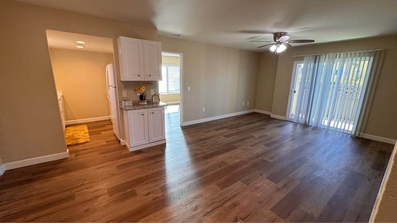 Montebello Villas - Photo 4 of 50