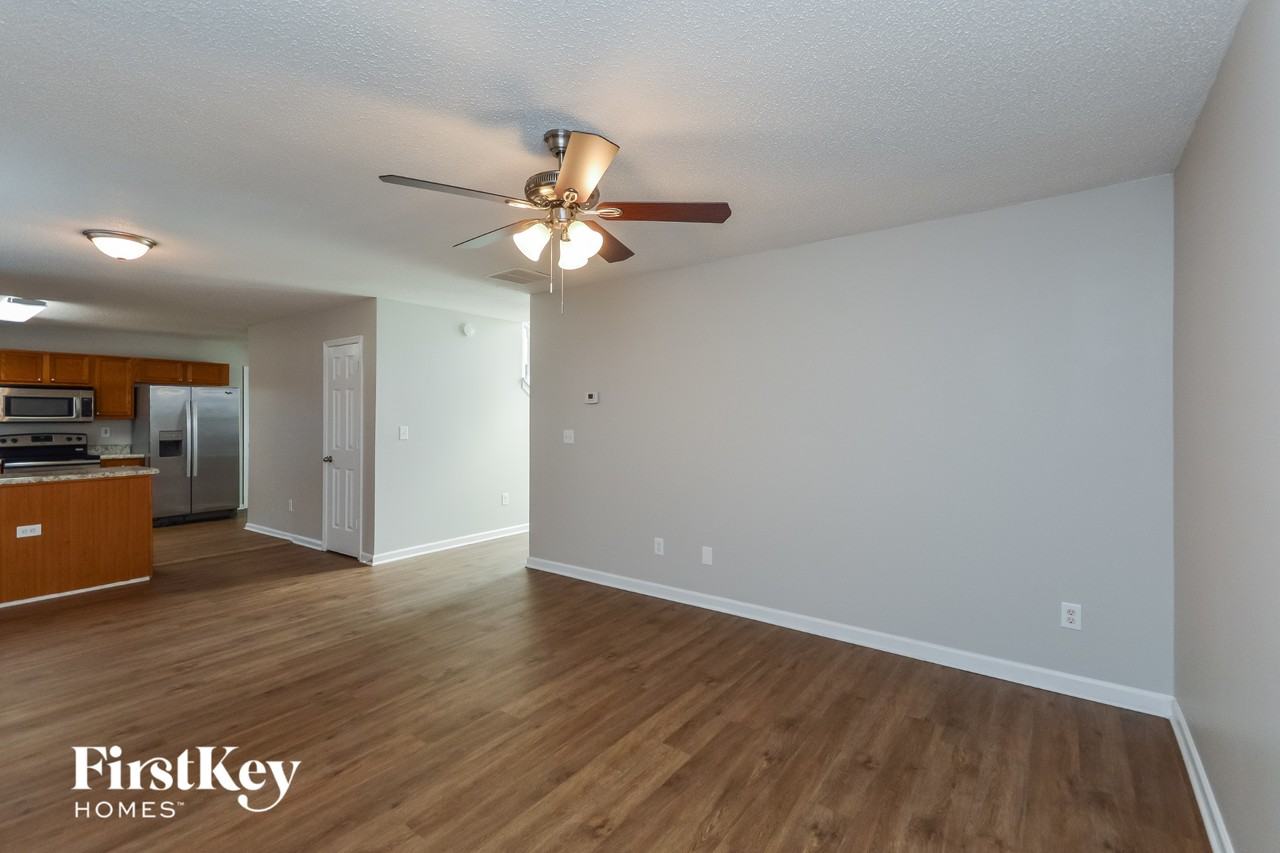 103 Ashtonbrook Dr - Photo 3 of 15