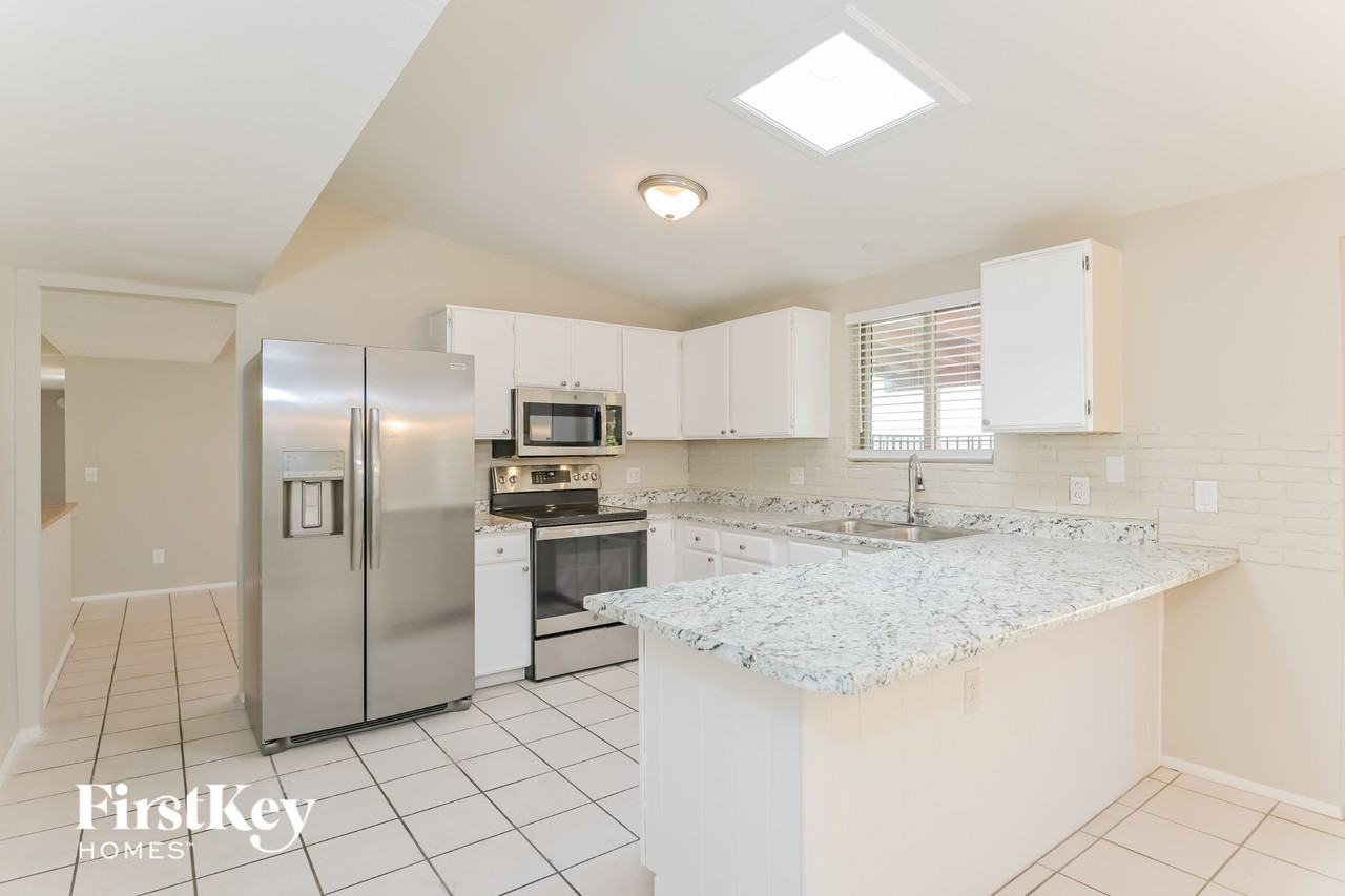 9801 E Domenic Ln - Photo 7 of 15