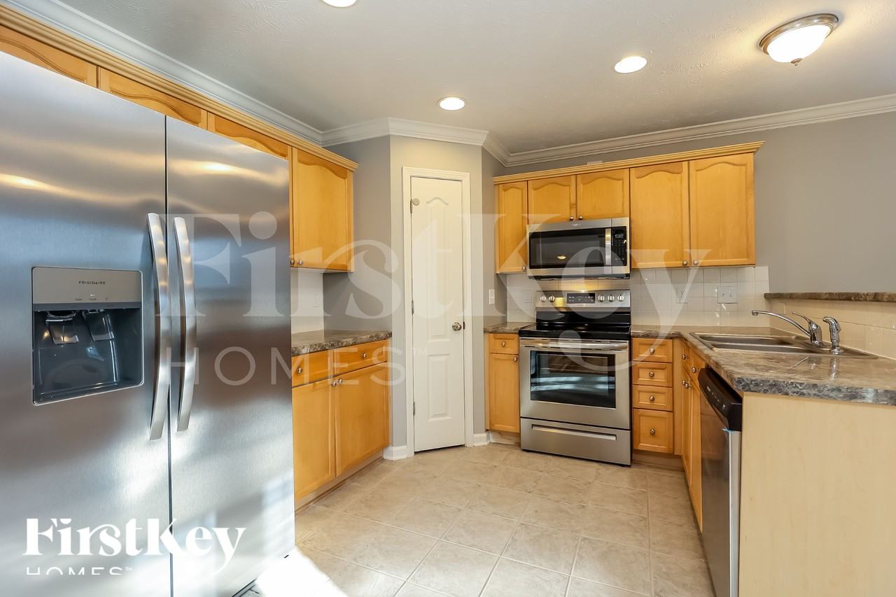 1270 Chapmans Retreat Dr - Photo 6 of 18