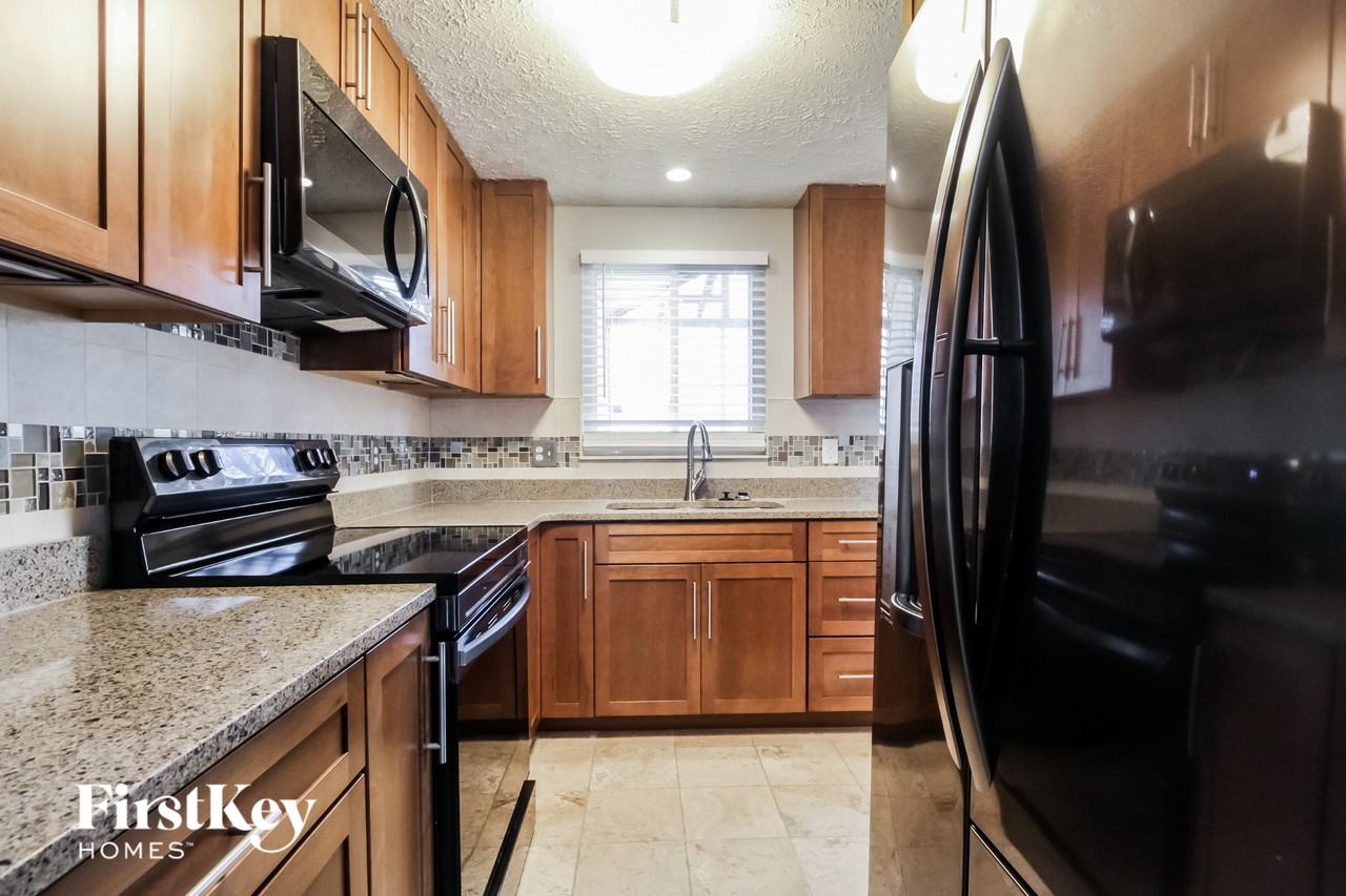 6719 Cordova Dr - Photo 5 of 15