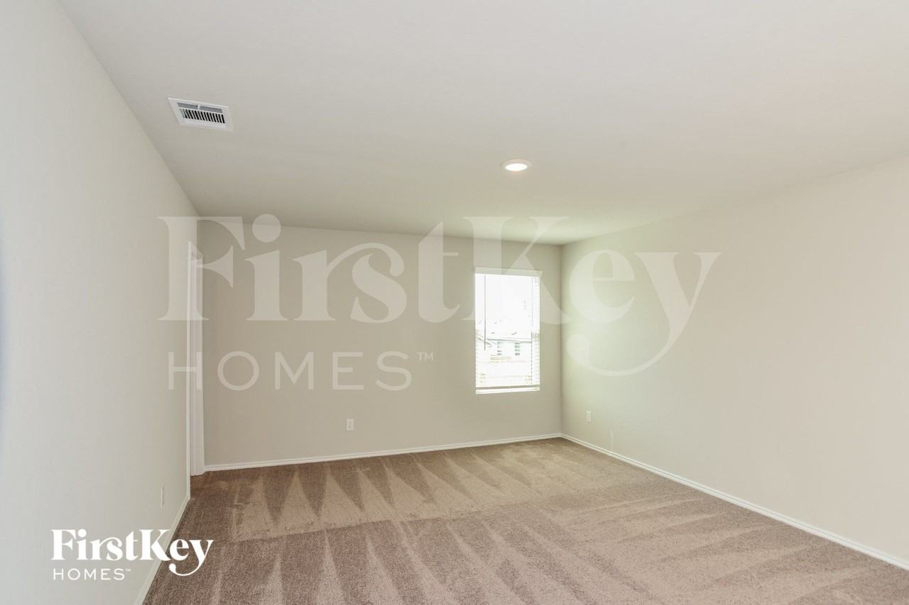 14942 Watson Ml - Photo 6 of 15