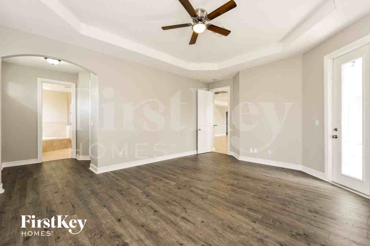 2478 Nw 9th Ter - Photo 7 of 15