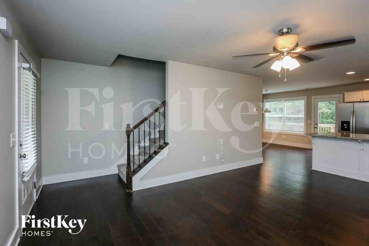 6575 Terracewood Ln - Photo 4 of 15